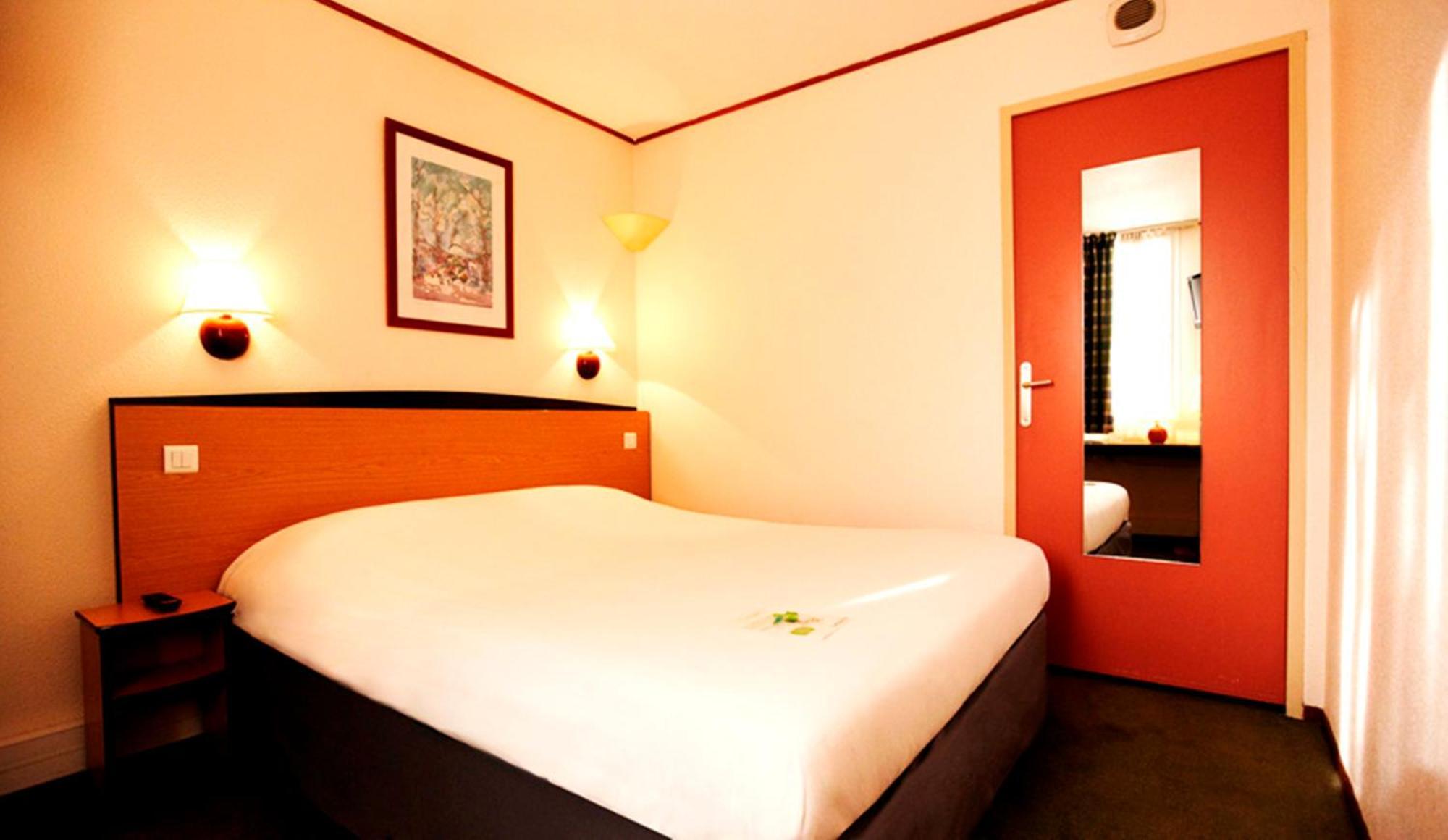 Campanile Bordeaux Ouest - Le Bouscat Hotel Værelse billede